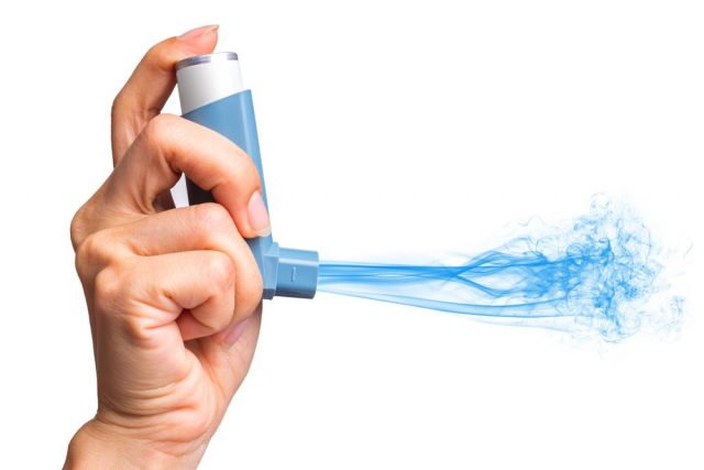 Asthma inhaler with smoke