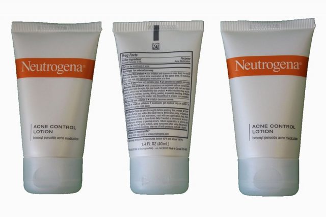 Neutrogena Acne Control Lotion with Benzoyl Peroxide