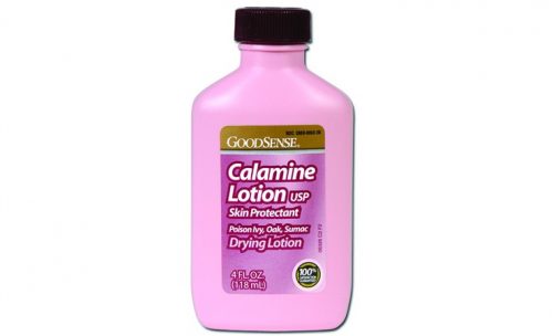 Foot rash: Dabbing calamine